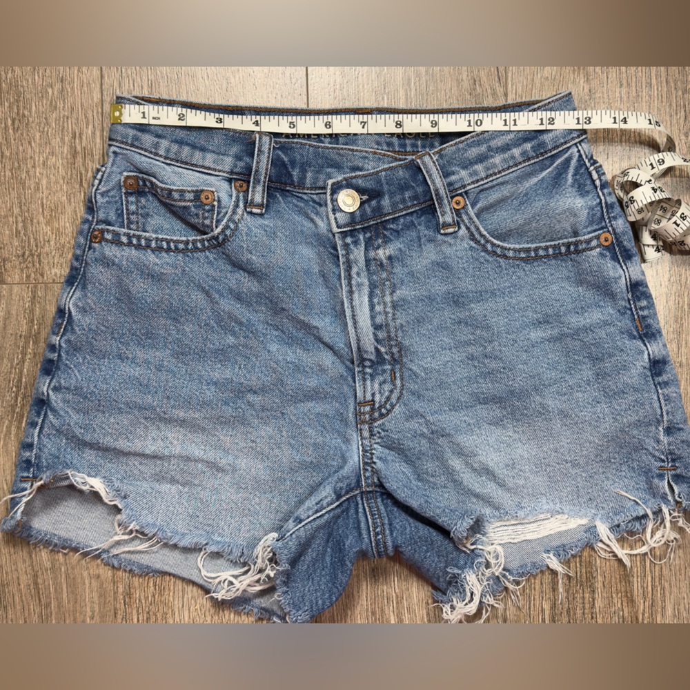 American Eagle Outfitters Light Blue Denim Jeans with Button Fly